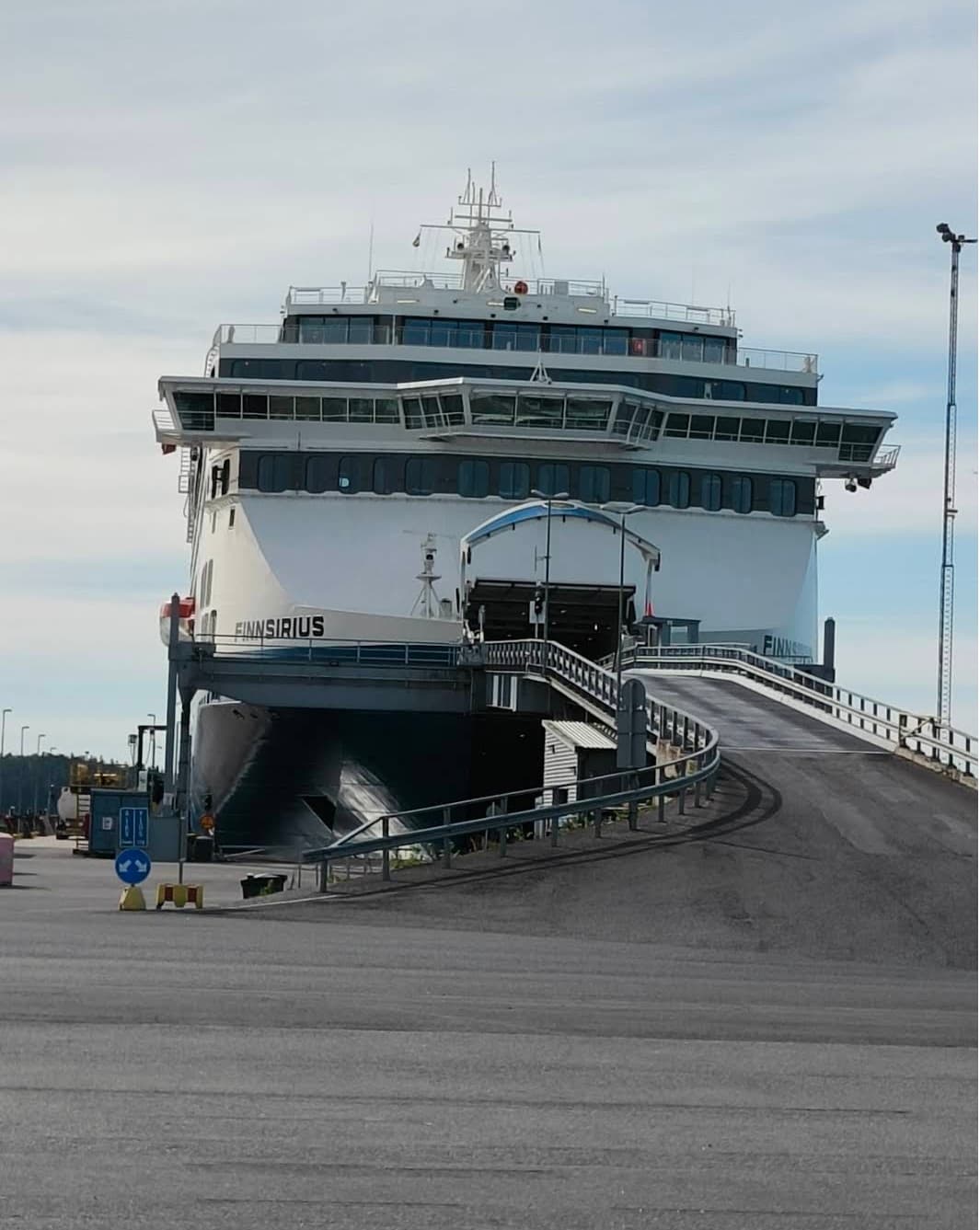 Finnlines komp és fedélzeti szolgáltatások